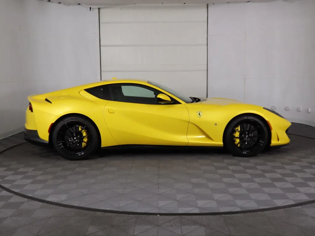 2019 Ferrari 812 Superfast, side profile, Giallo Triplo Strato