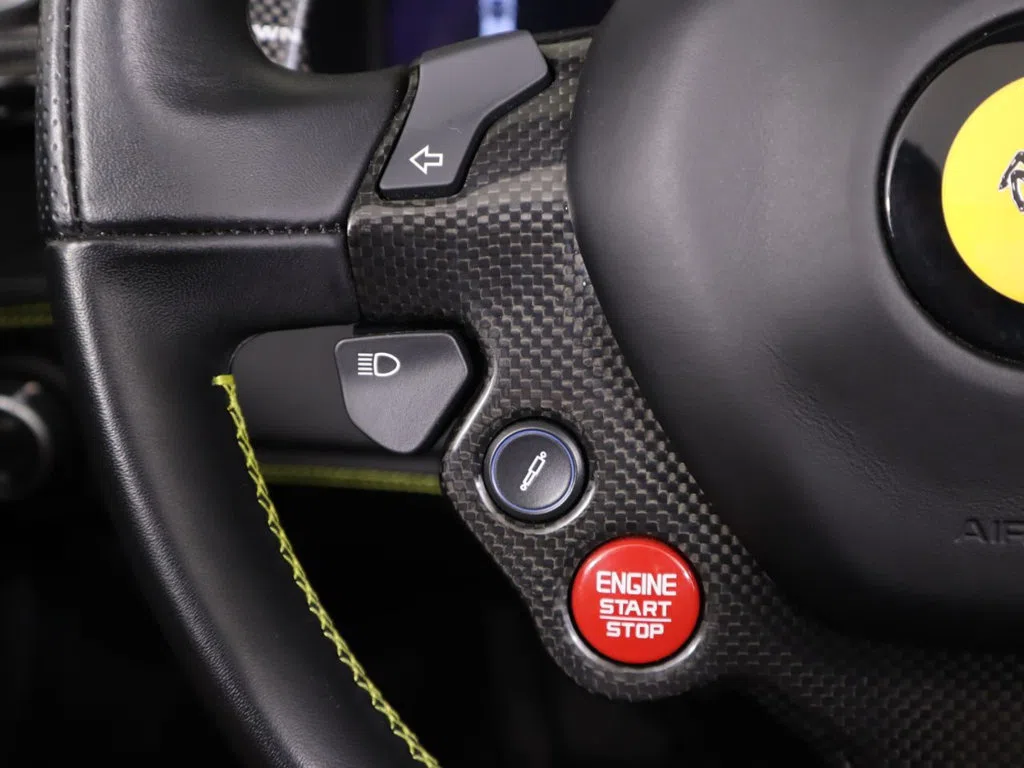 2017 Ferrari 488 Spider interior, steering wheel, Nero Leather