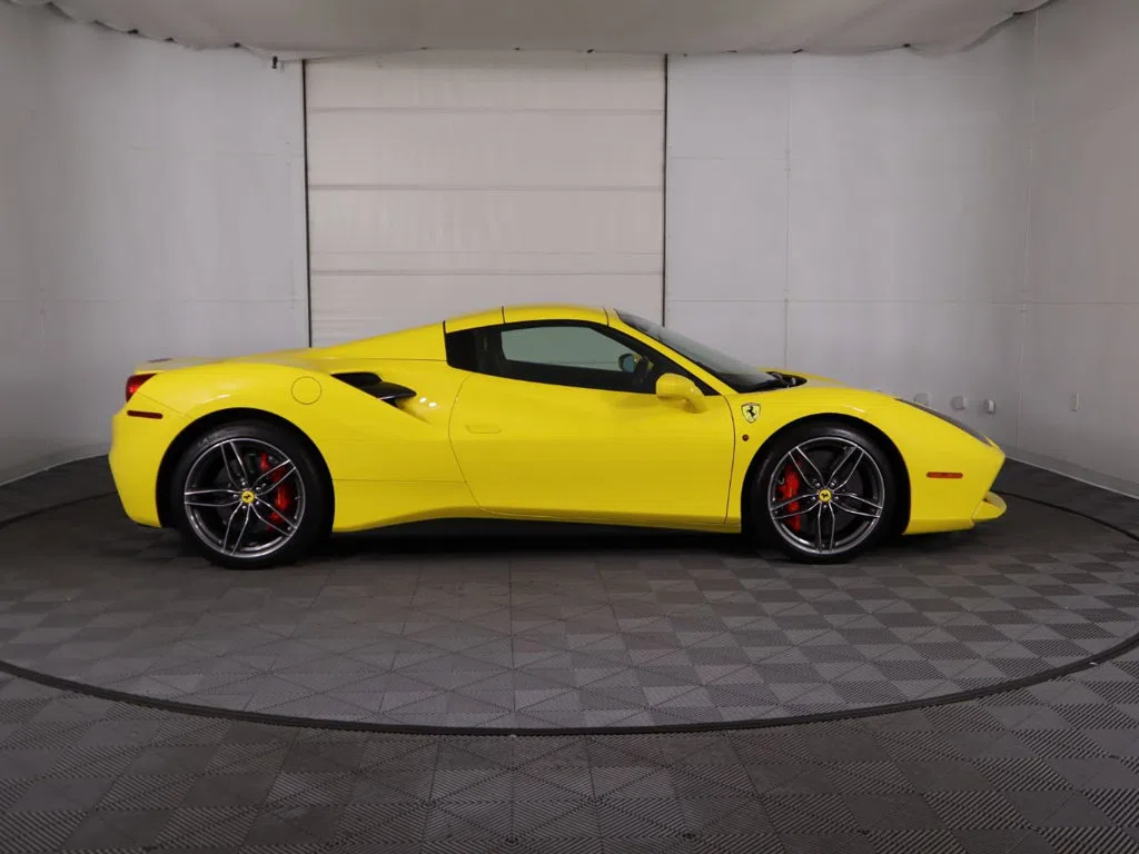 2017 Ferrari 488 Spider, side profile, Giallo Modena