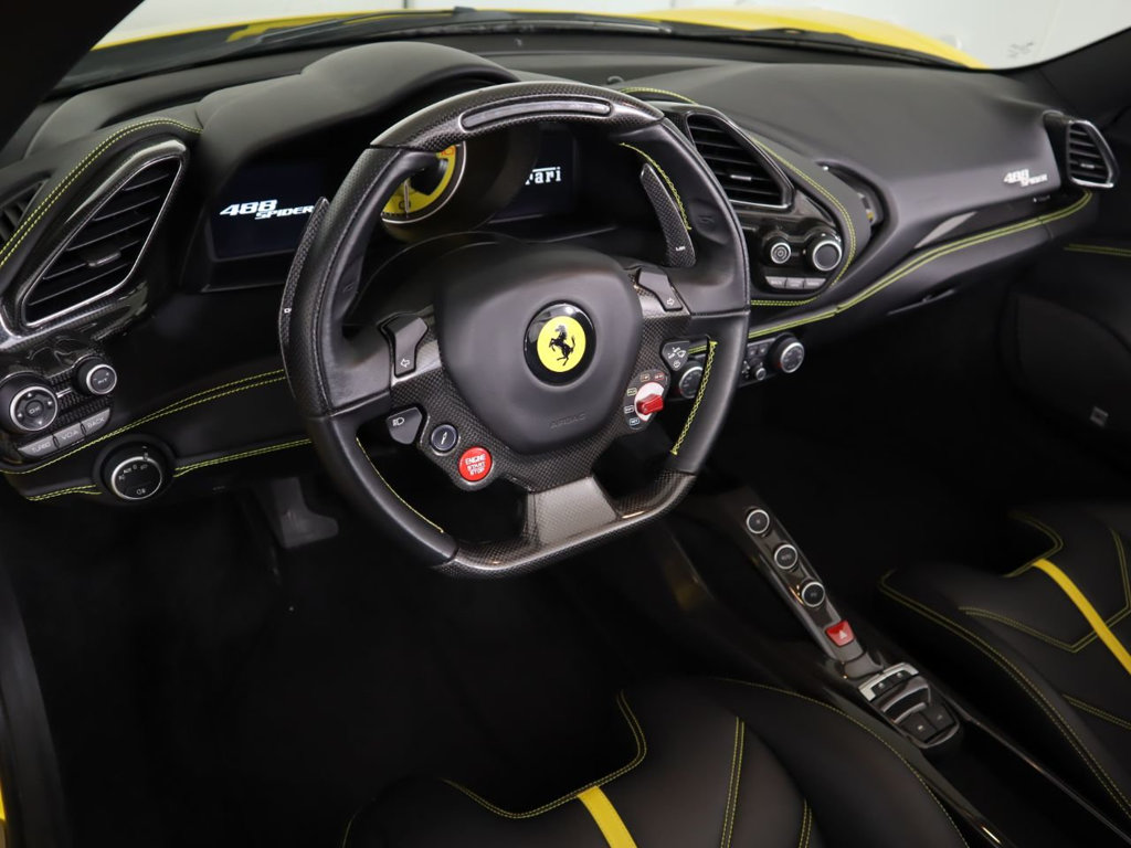 2017 Ferrari 488 Spider, 17/20