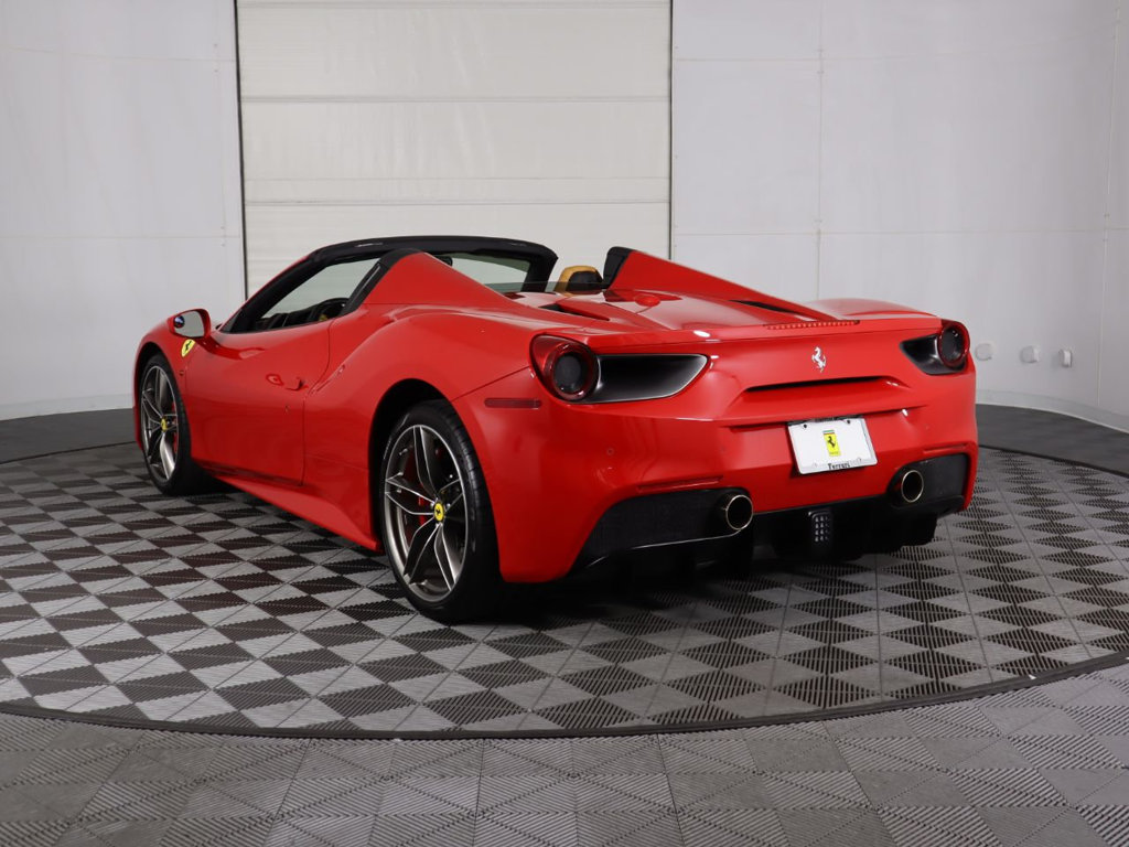 2016 Ferrari 488 Spider, 10/20