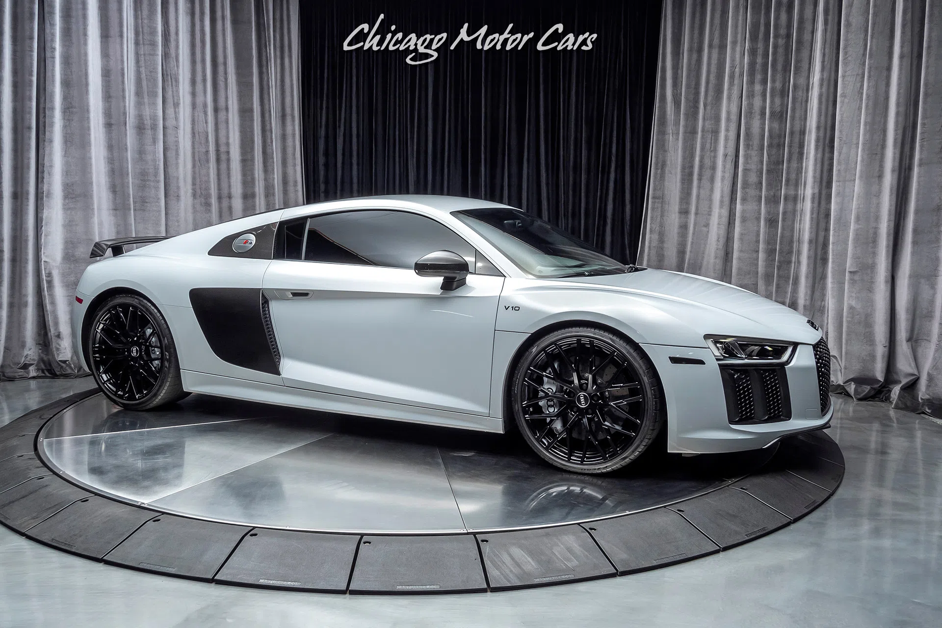 2017 Audi R8 5.2 Quattro V10 Plus Msrp for sale, exterior, Suzuka Gray Metallic