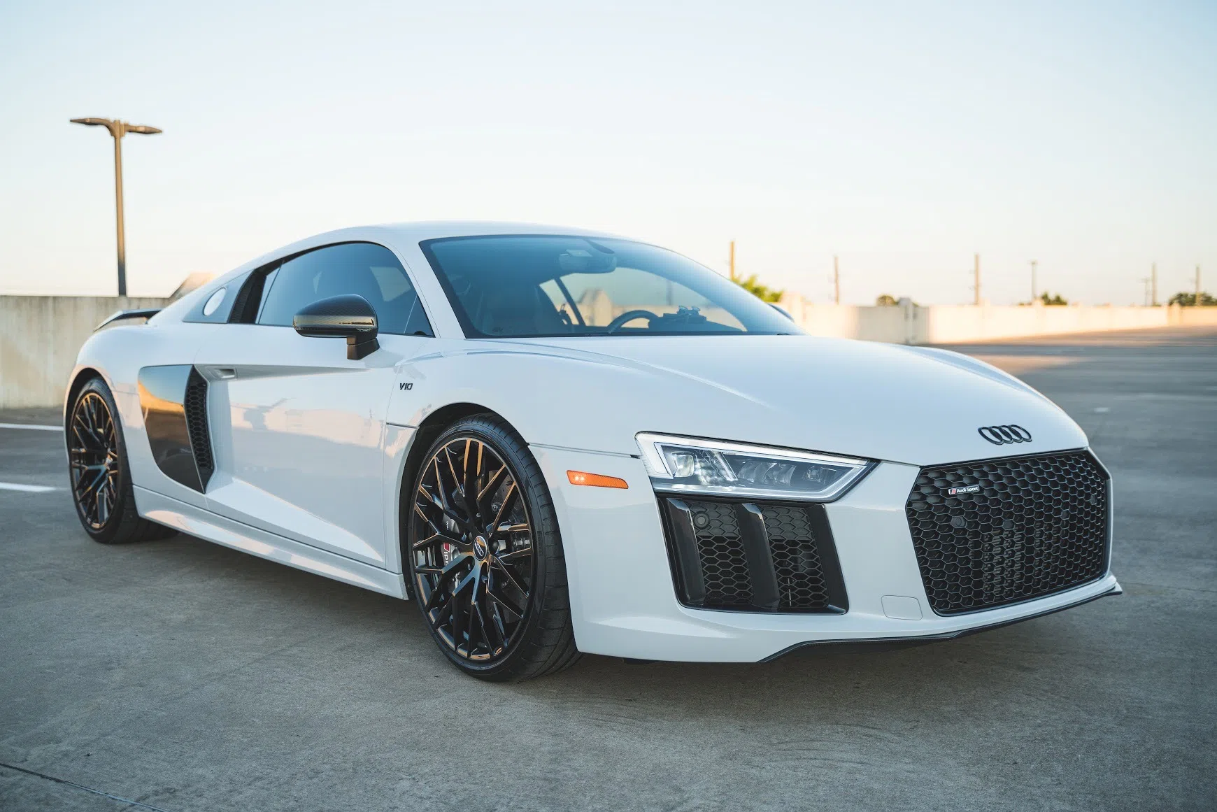 2017 Audi R8 5.2 Quattro V10 Plus Msrp for sale, exterior, Suzuka Gray Metallic