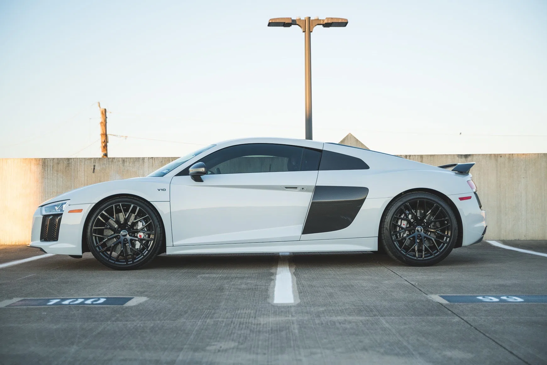 2017 Audi R8 5.2 Quattro V10 Plus Msrp for sale, exterior, Suzuka Gray Metallic