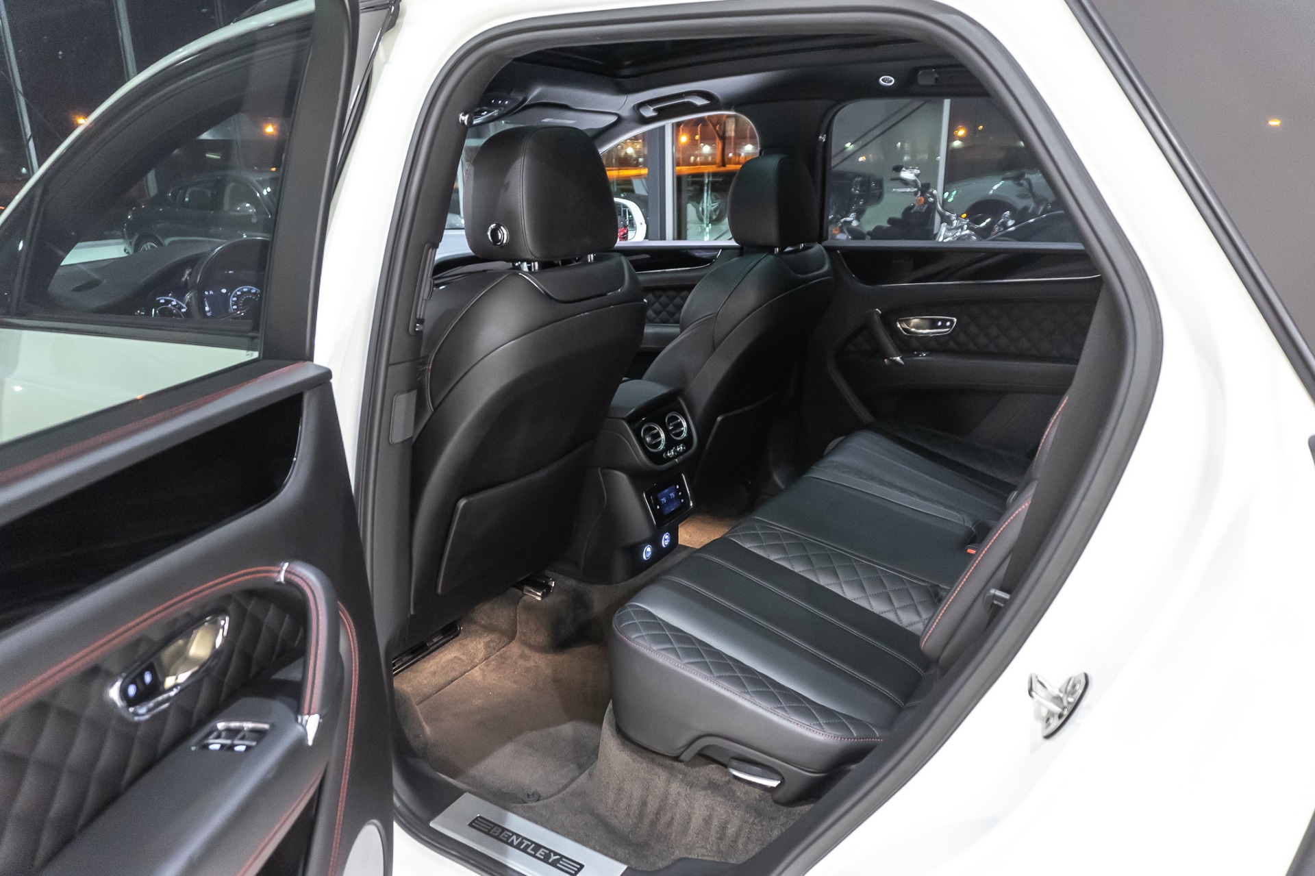 2017 BENTLEY BENTAYGA W12, 3/20