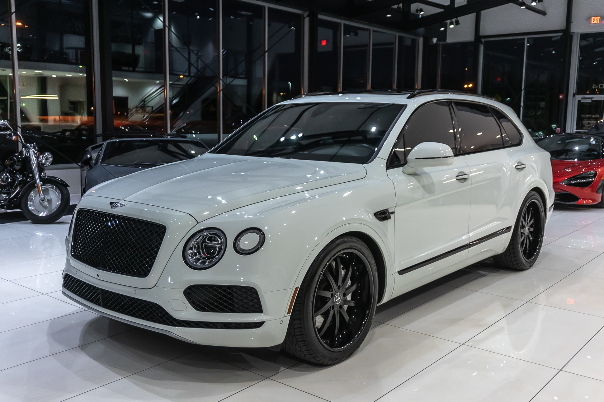 2017 BENTLEY BENTAYGA W12, 10/20