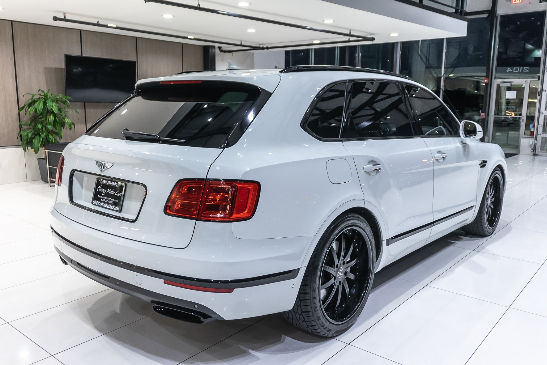 2017 BENTLEY BENTAYGA W12, 19/20