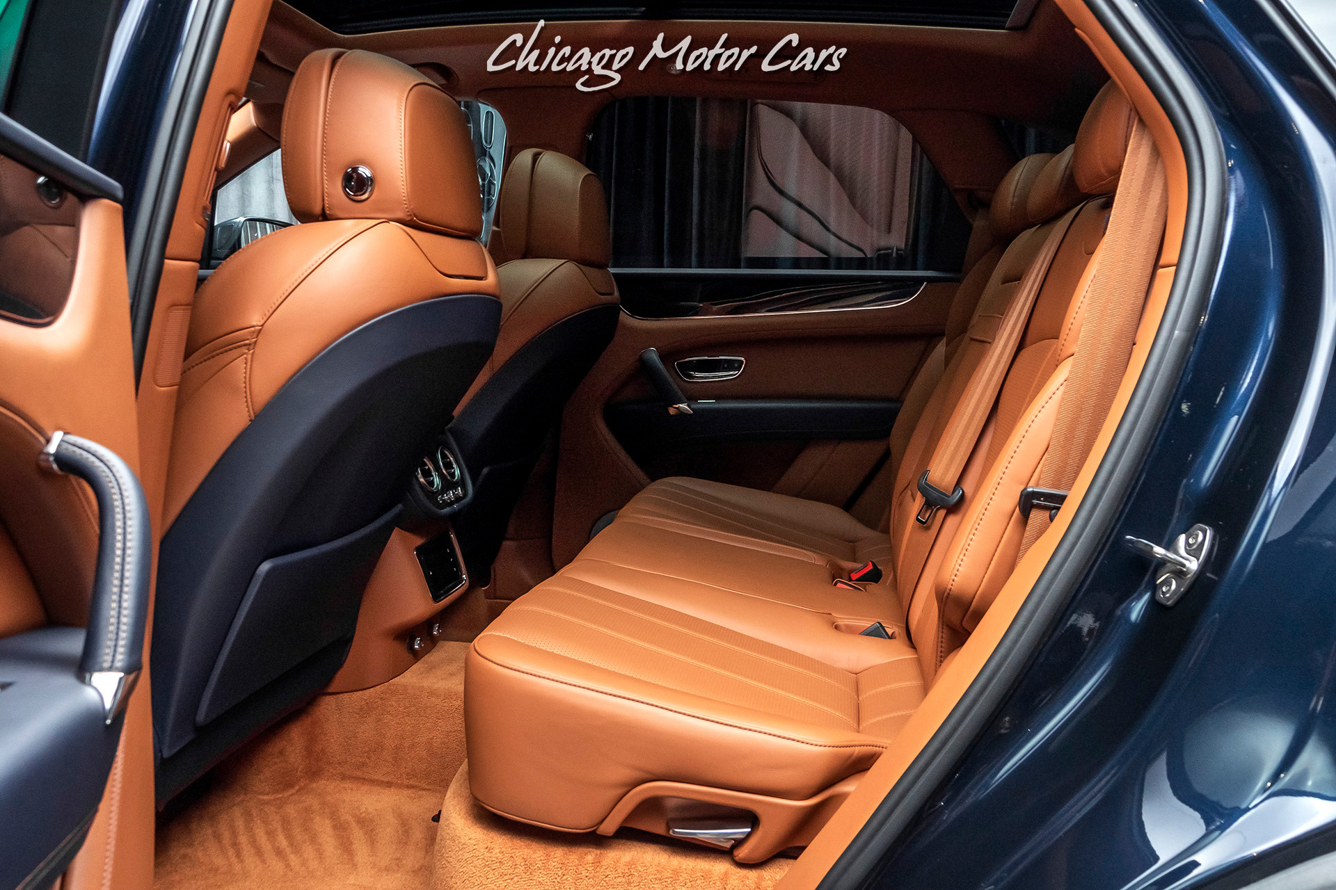 2019 BENTLEY BENTAYGA V8, 7/20