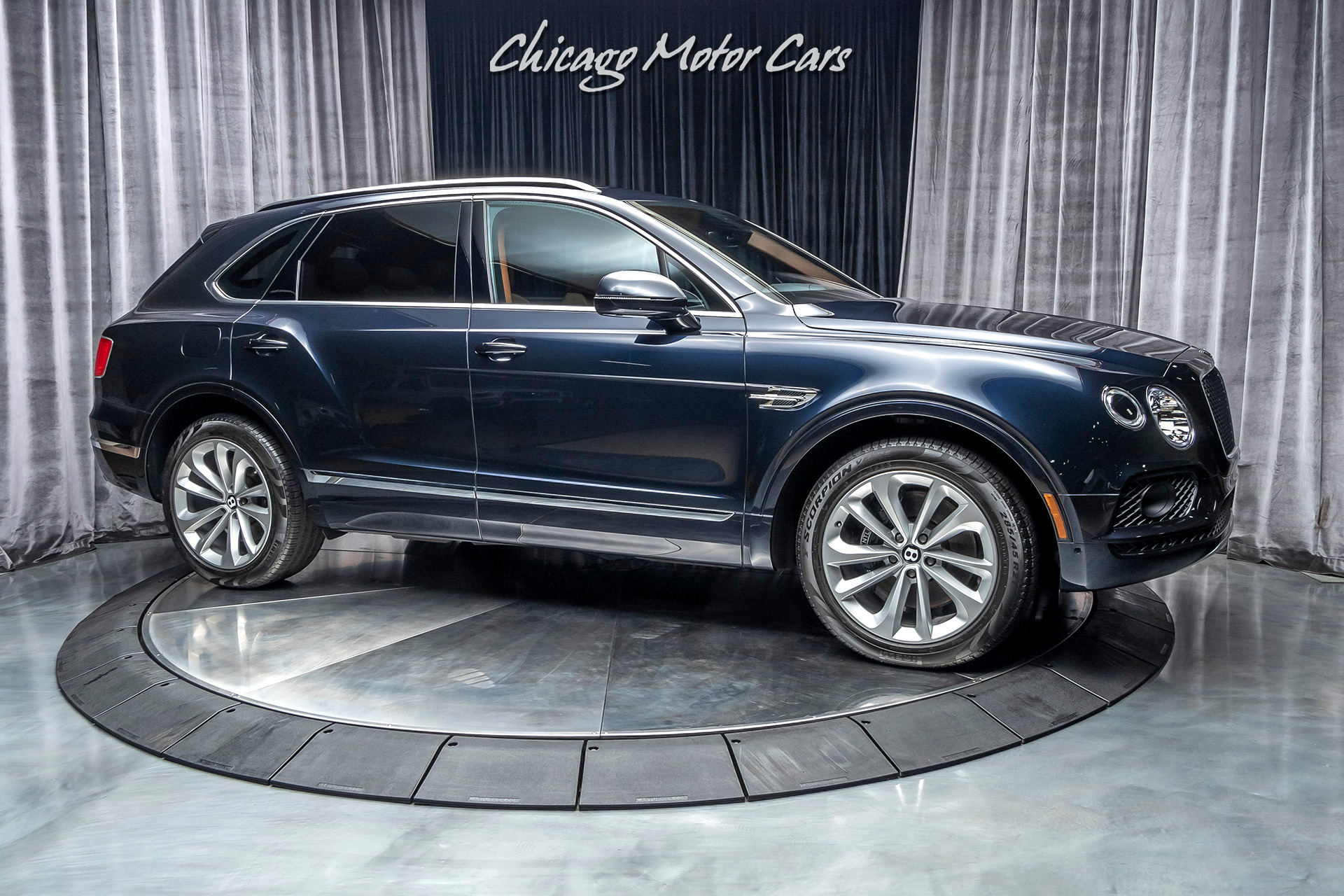 2019 BENTLEY BENTAYGA V8, 9/20