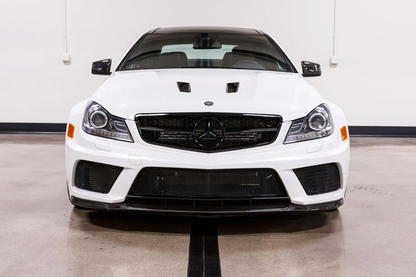 2013 Mercedes-Benz C63 AMG Black Series for sale, exterior, Diamond White