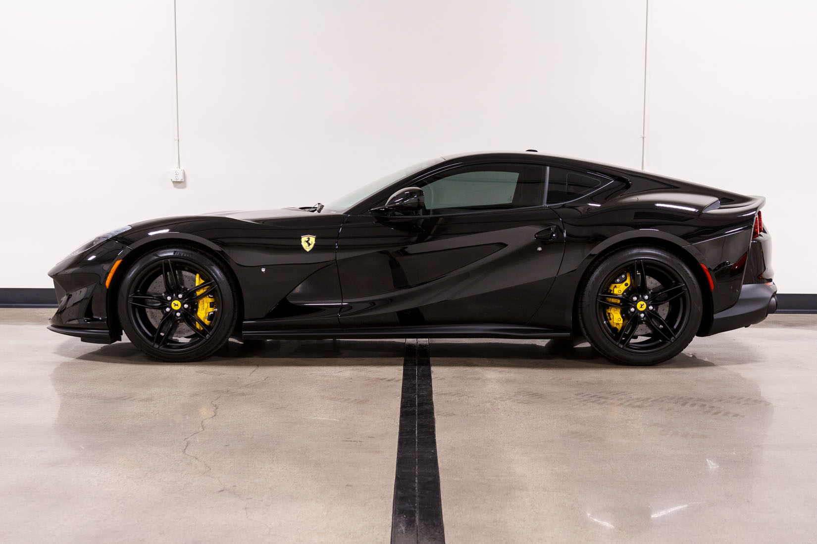 2019 Ferrari 812 Superfast, 10/21