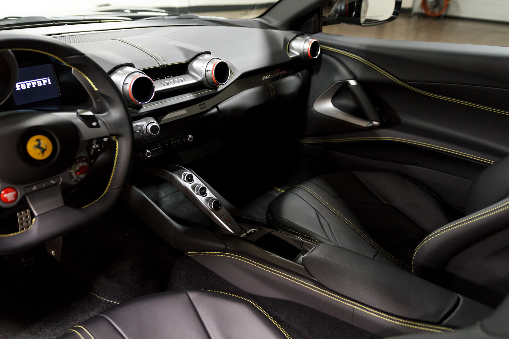 2019 Ferrari 812 Superfast, 20/21