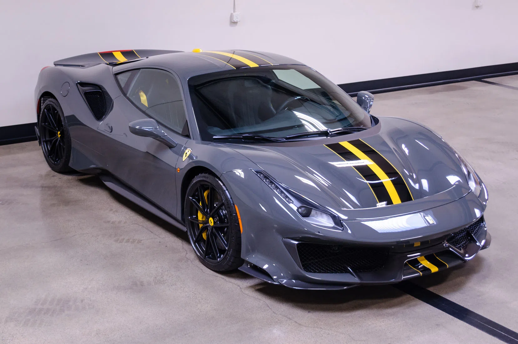 2020 Ferrari 488 Pista for sale, exterior, Grigio Scuro