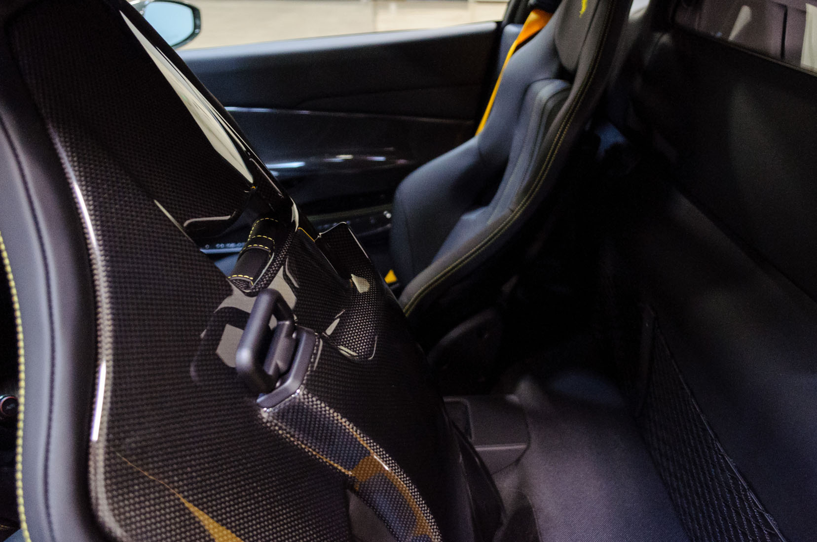 2020 Ferrari 488 Pista, 5/21