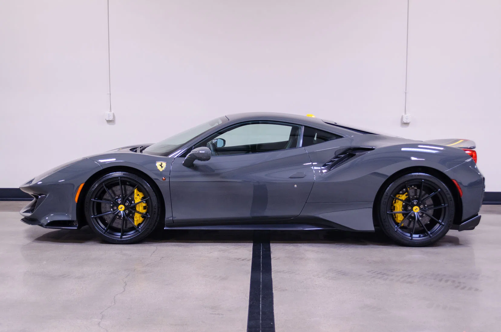 2020 Ferrari 488 Pista for sale, exterior, Grigio Scuro