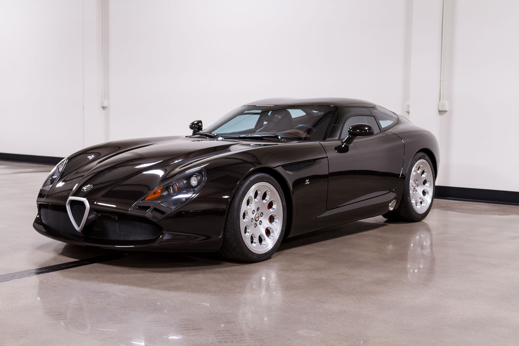 2010 Zagato Alfa Romeo TZ3 Stradale, 6/21