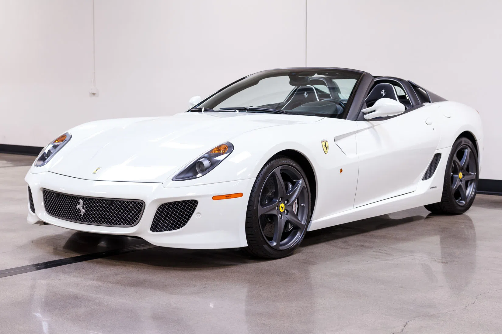 2011 Ferrari 599 SA Aperta, 5/21