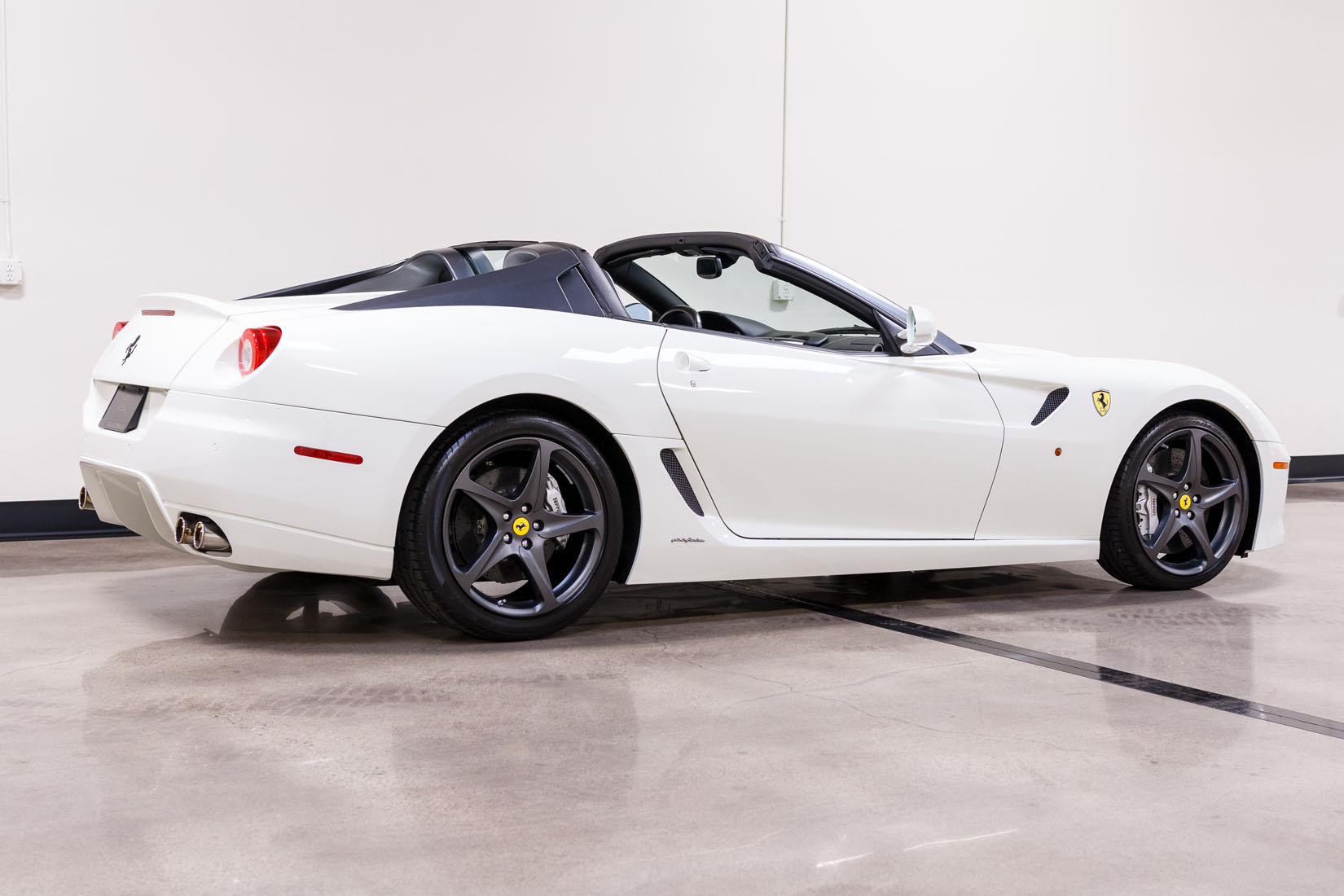 2011 Ferrari 599 SA Aperta, 7/21
