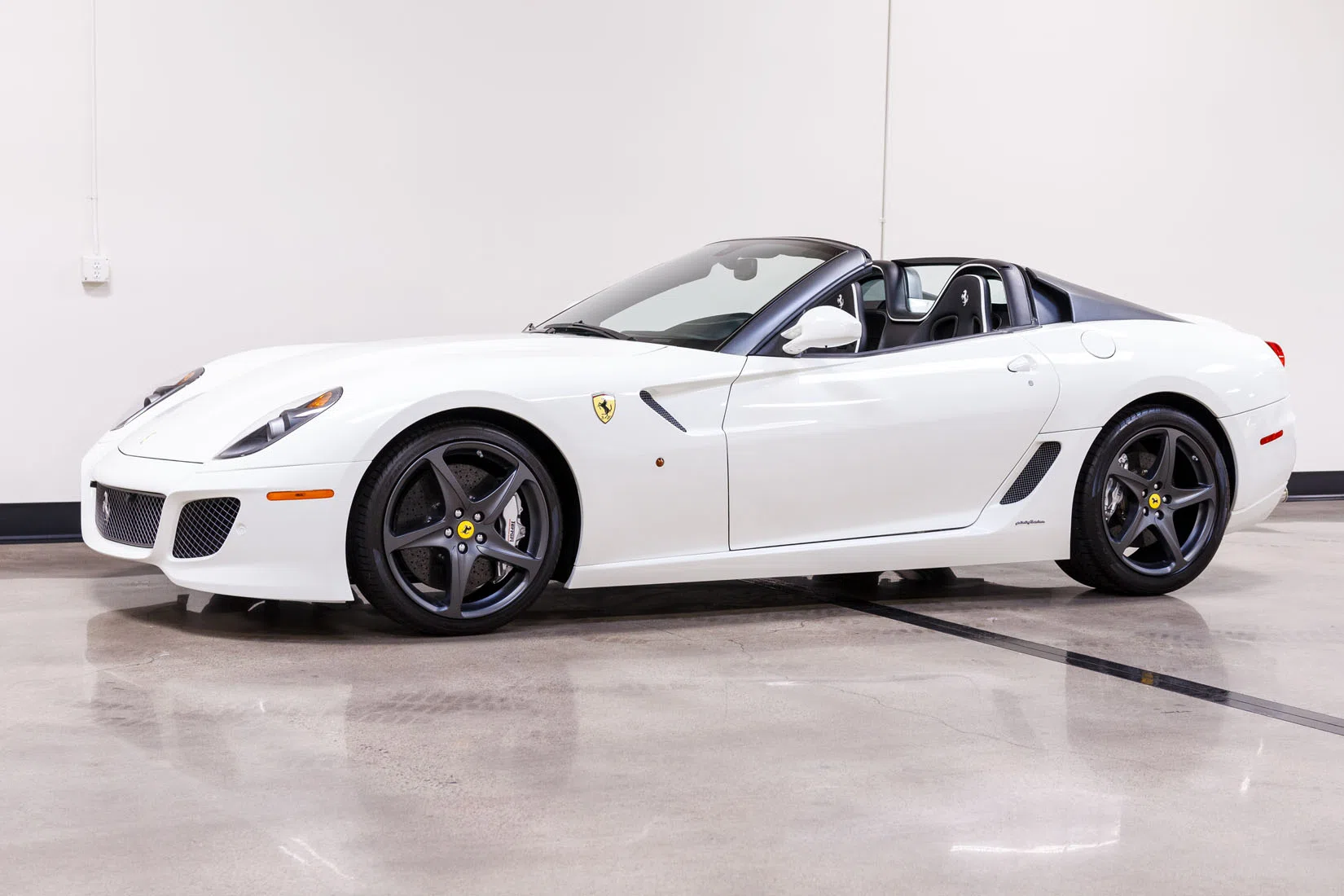 2011 Ferrari 599 SA Aperta, 10/21