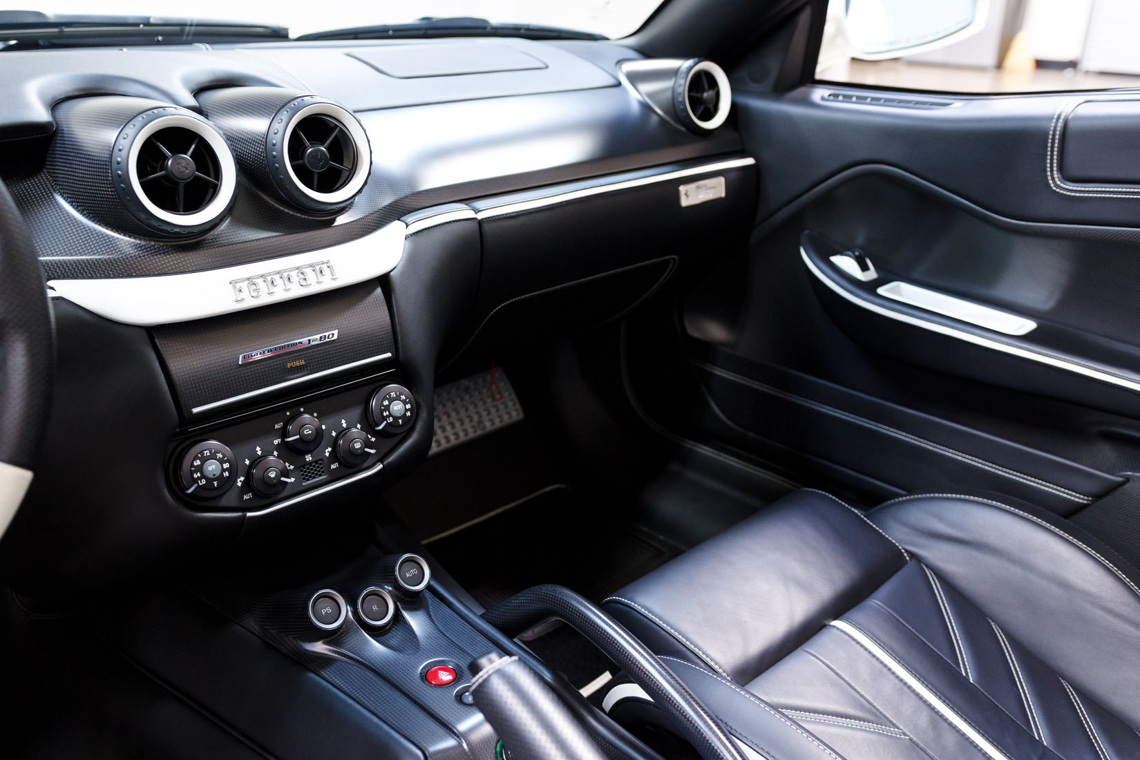 2011 Ferrari 599 SA Aperta, 20/21