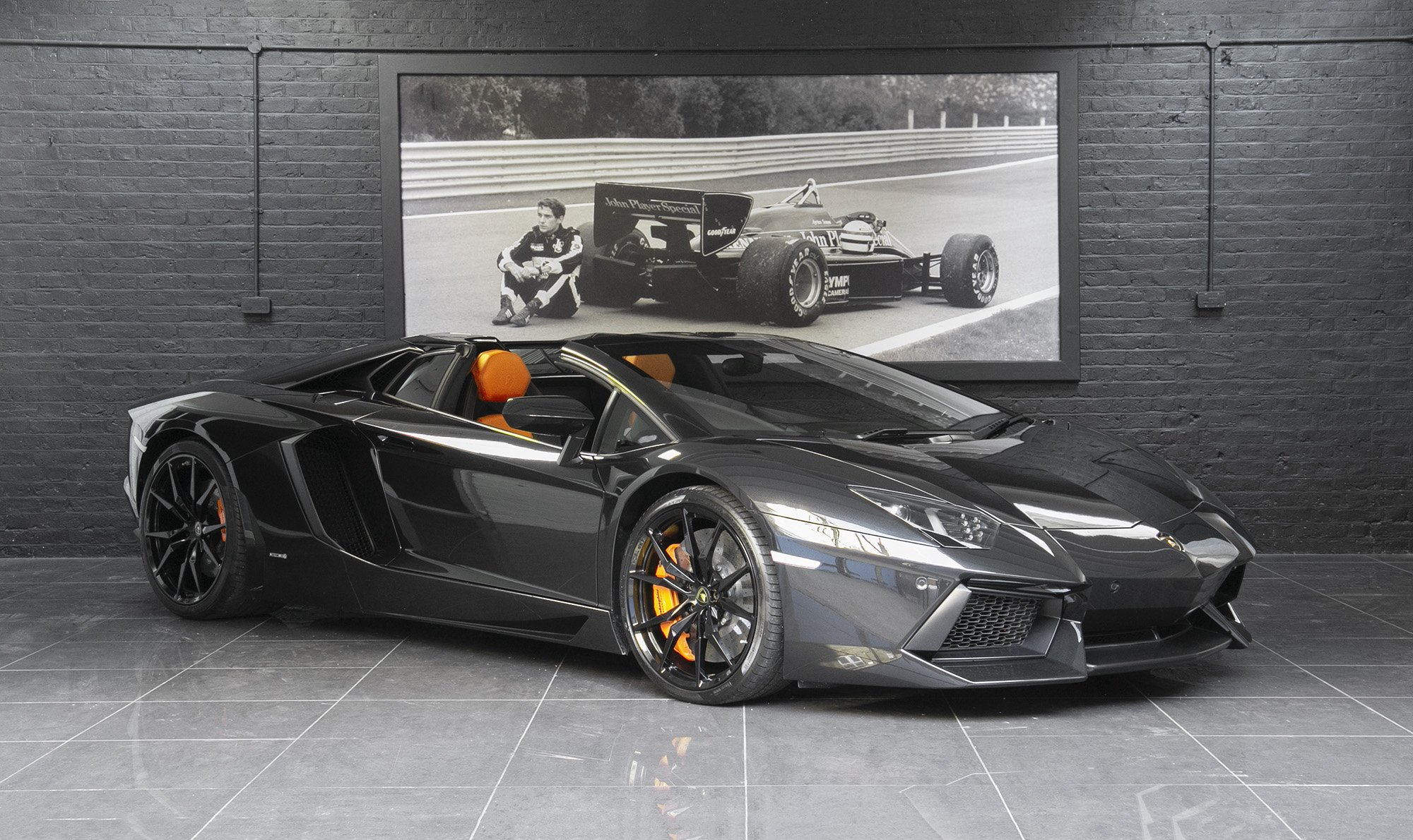 2014 Lamborghini Aventador Roadster LP700-4
