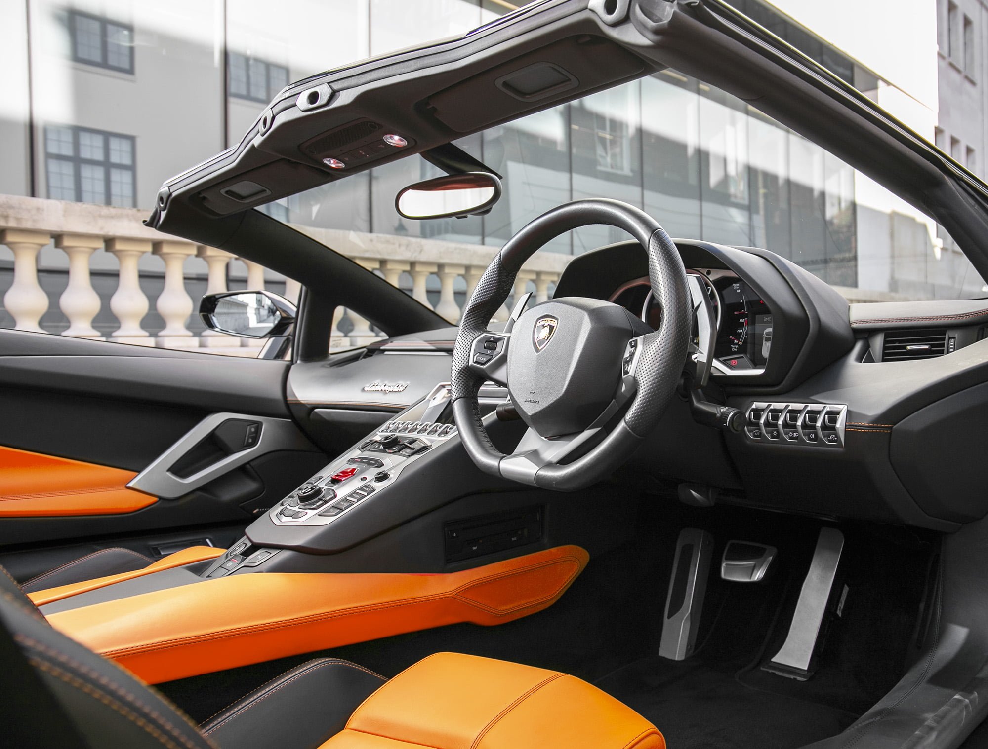 2014 Lamborghini Aventador Roadster LP700-4, 2/20