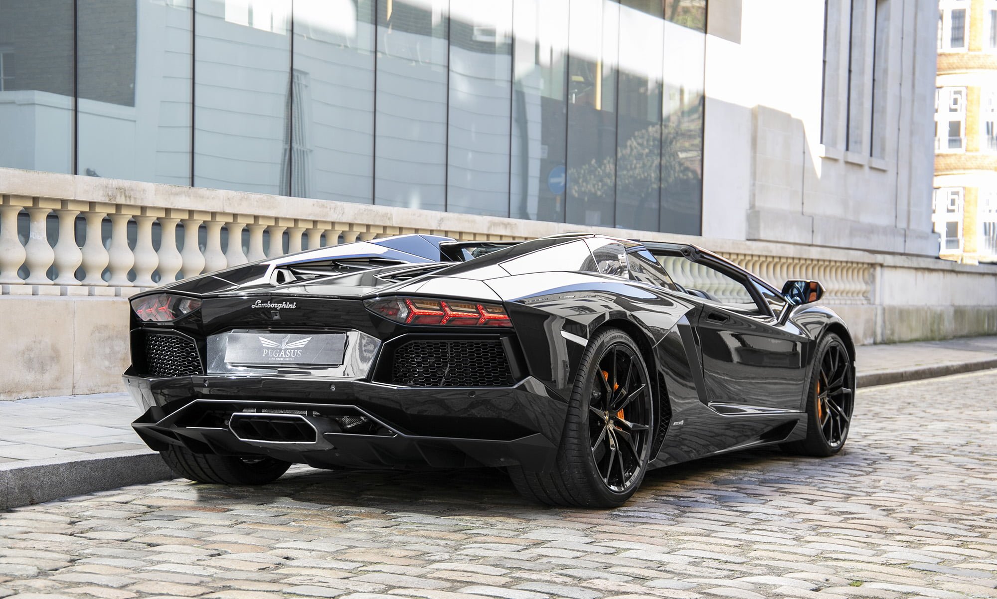 2014 Lamborghini Aventador Roadster LP700-4, 10/20