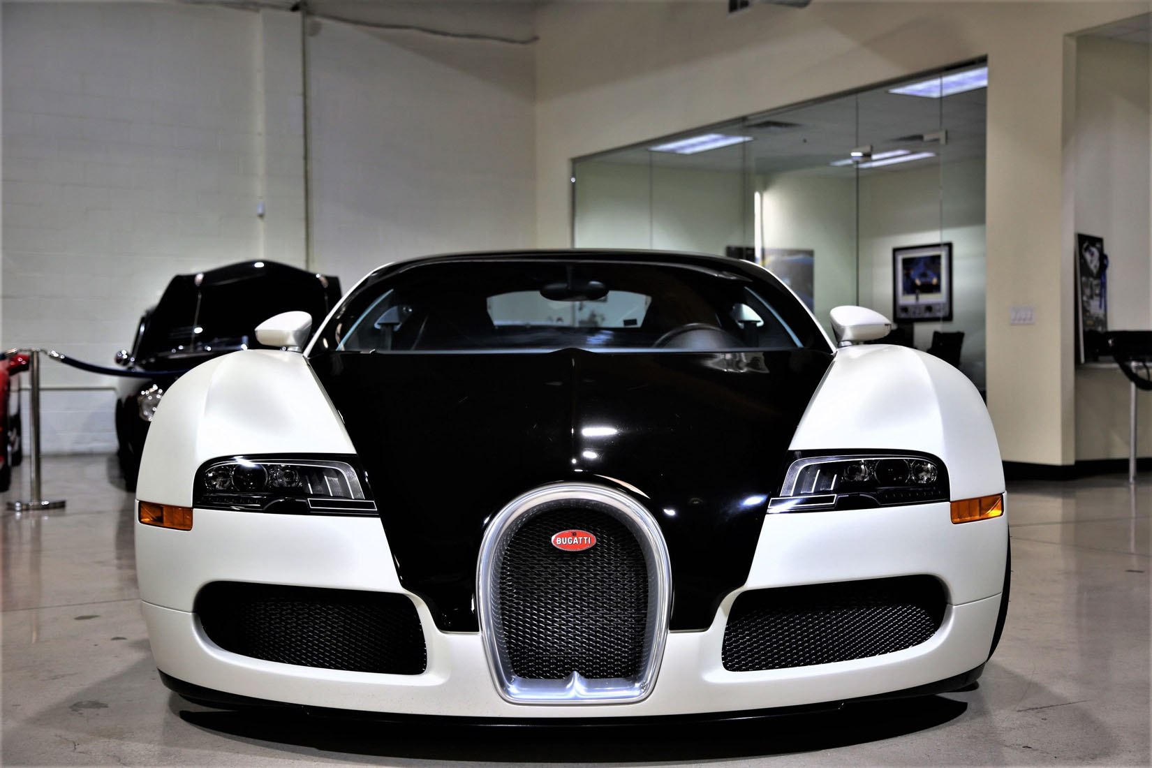 2010 Bugatti Veyron Grand Sport, 1 OF 1 BLANC NOIR, 3/20
