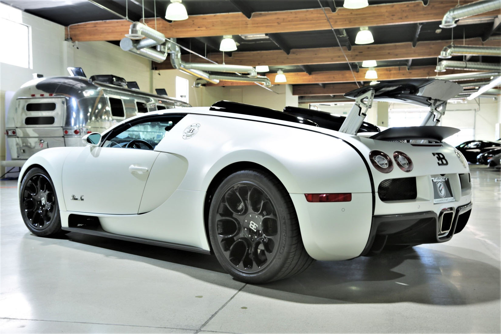 2010 Bugatti Veyron Grand Sport, 1 OF 1 BLANC NOIR, 13/20
