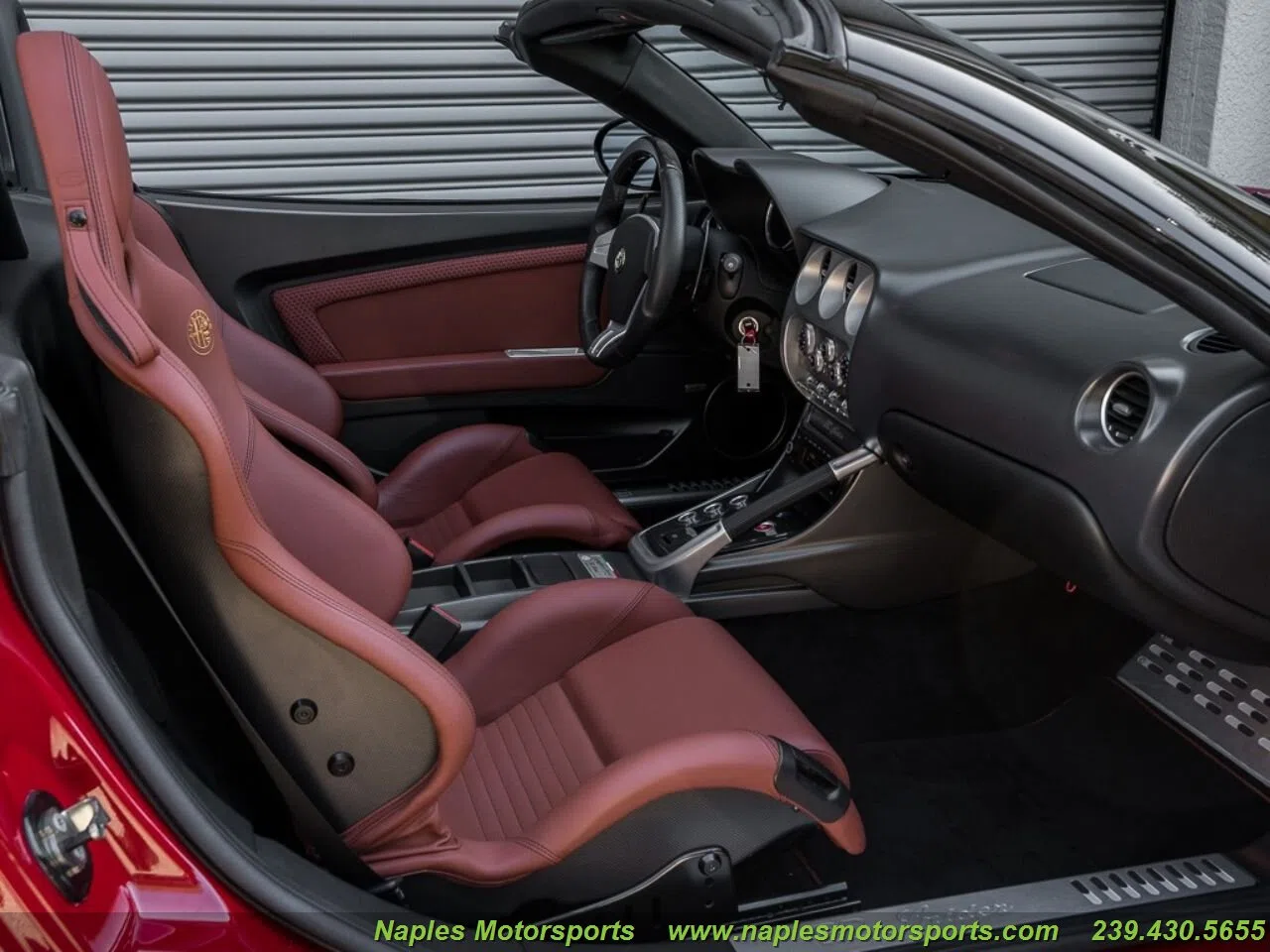 2009 Alfa Romeo 8C interior, Leather Tan