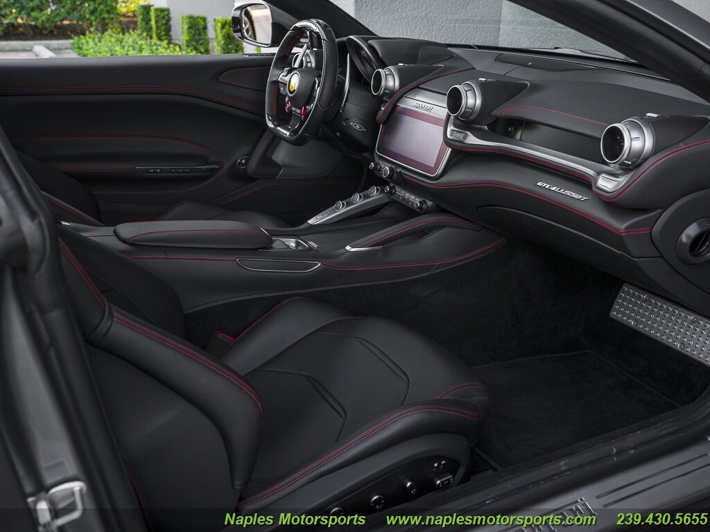 2019 Ferrari GTC4Lusso T, 15/20