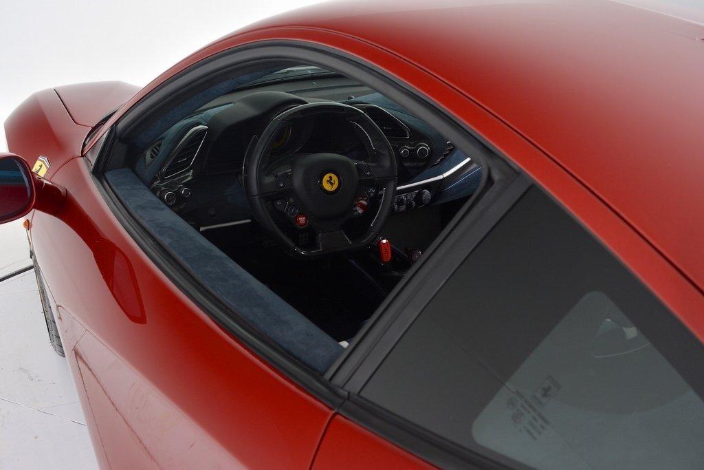 2020 Ferrari 488 Pista, 13/20