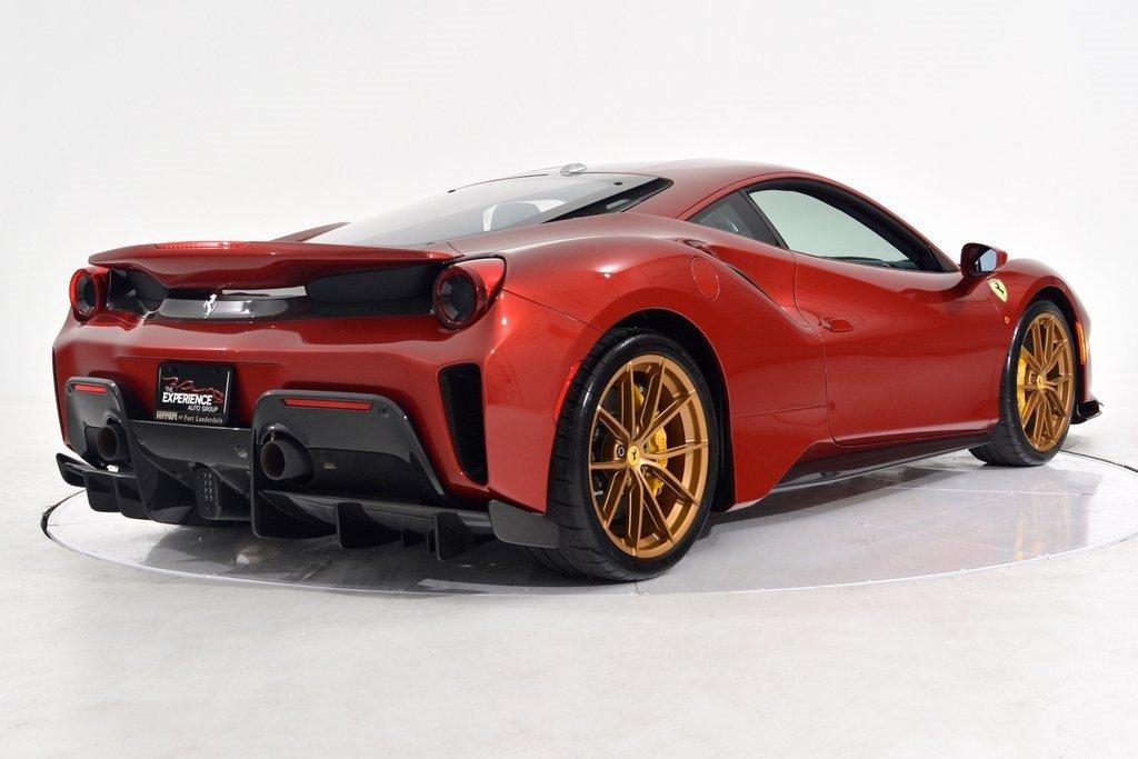 2020 Ferrari 488 Pista, 20/20