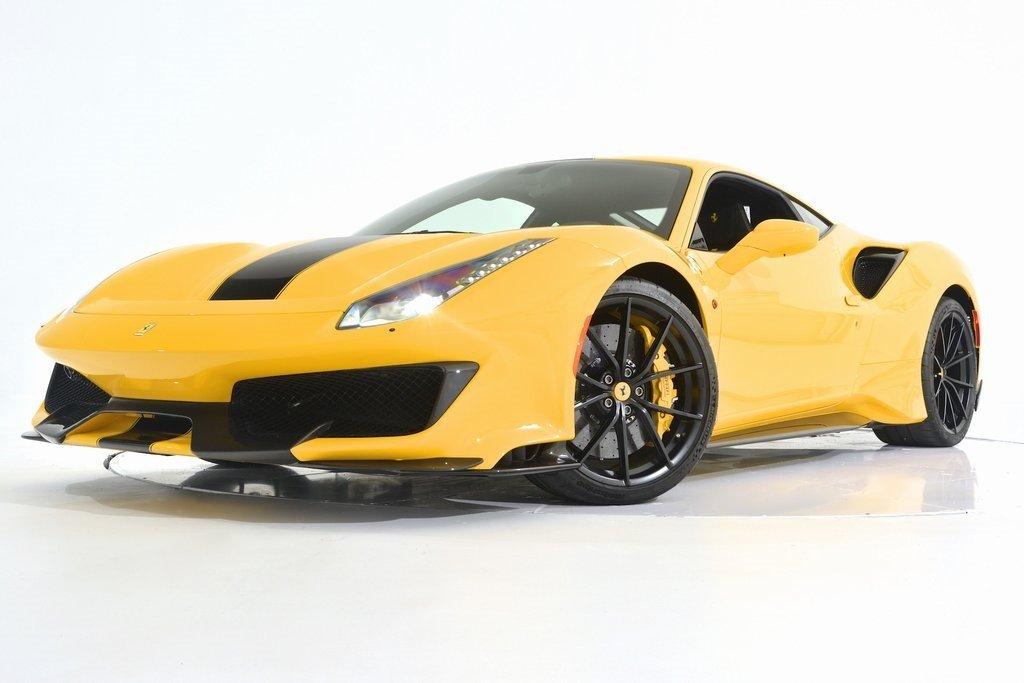 2020 Ferrari 488 Pista, 16/20