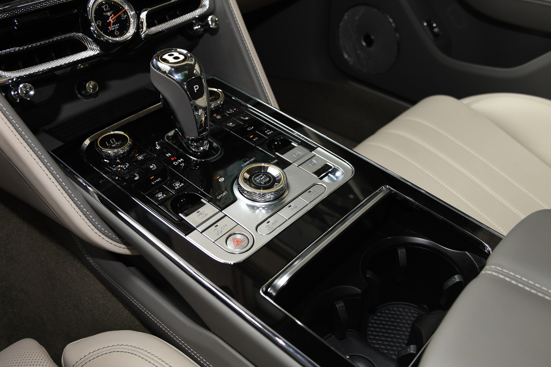 2020 Bentley Flying Spur W12, 17/20