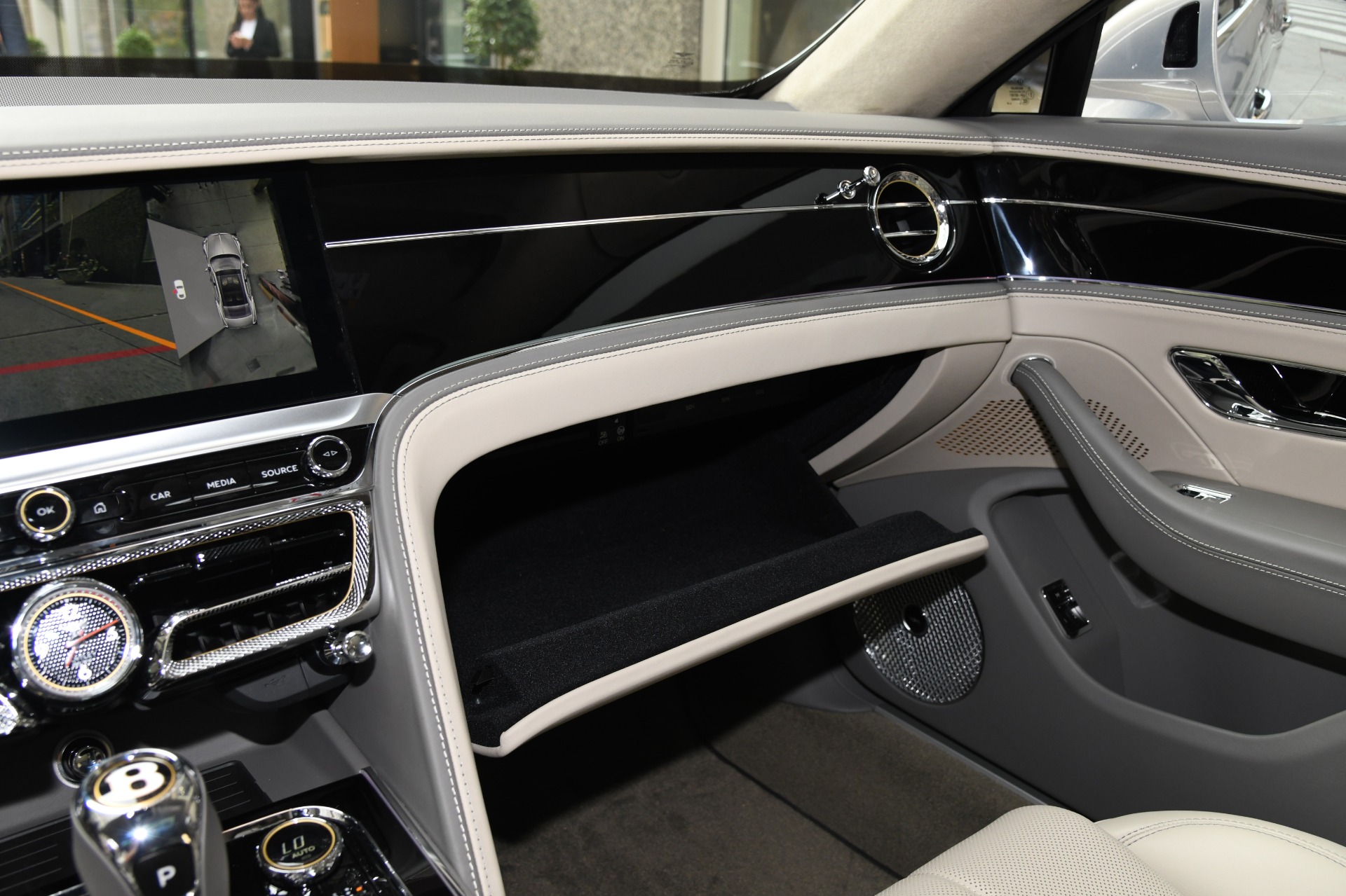 2020 Bentley Flying Spur W12, 18/20