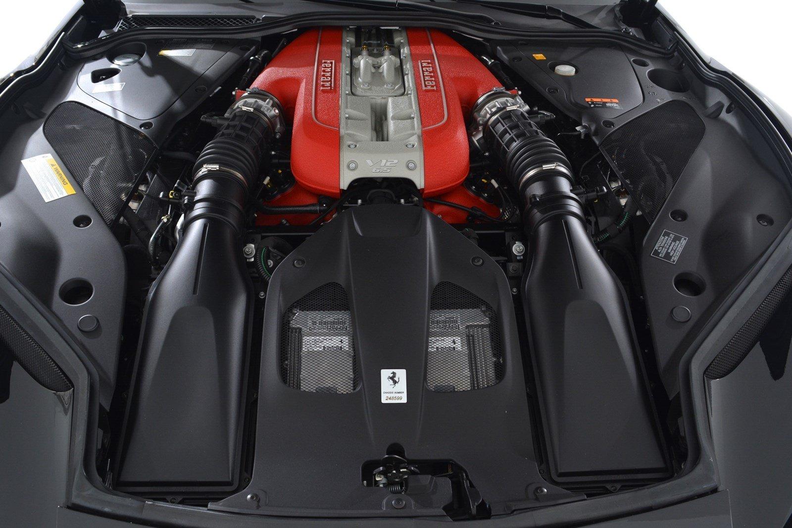 2020 Ferrari 812 Superfast, 18/20