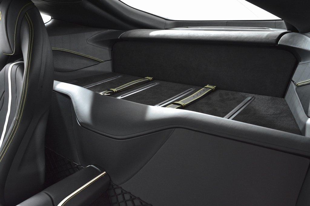 2020 Ferrari 812 Superfast, 16/20