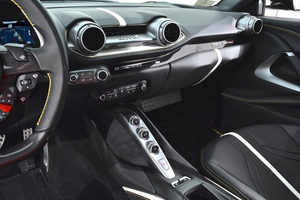 2020 Ferrari 812 Superfast, 17/20