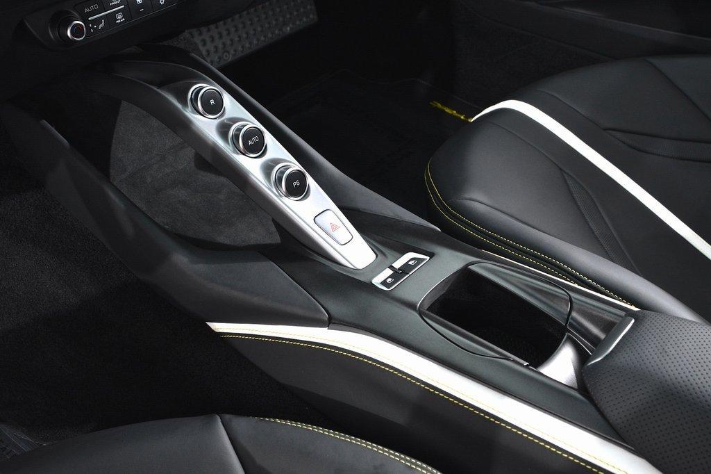 2020 Ferrari 812 Superfast, 18/20