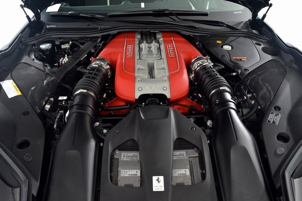 2020 Ferrari 812 Superfast, 19/20