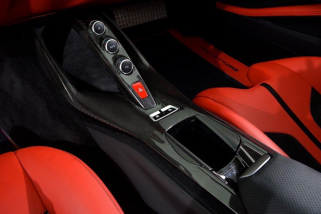 2019 Ferrari 812 Superfast, 17/20