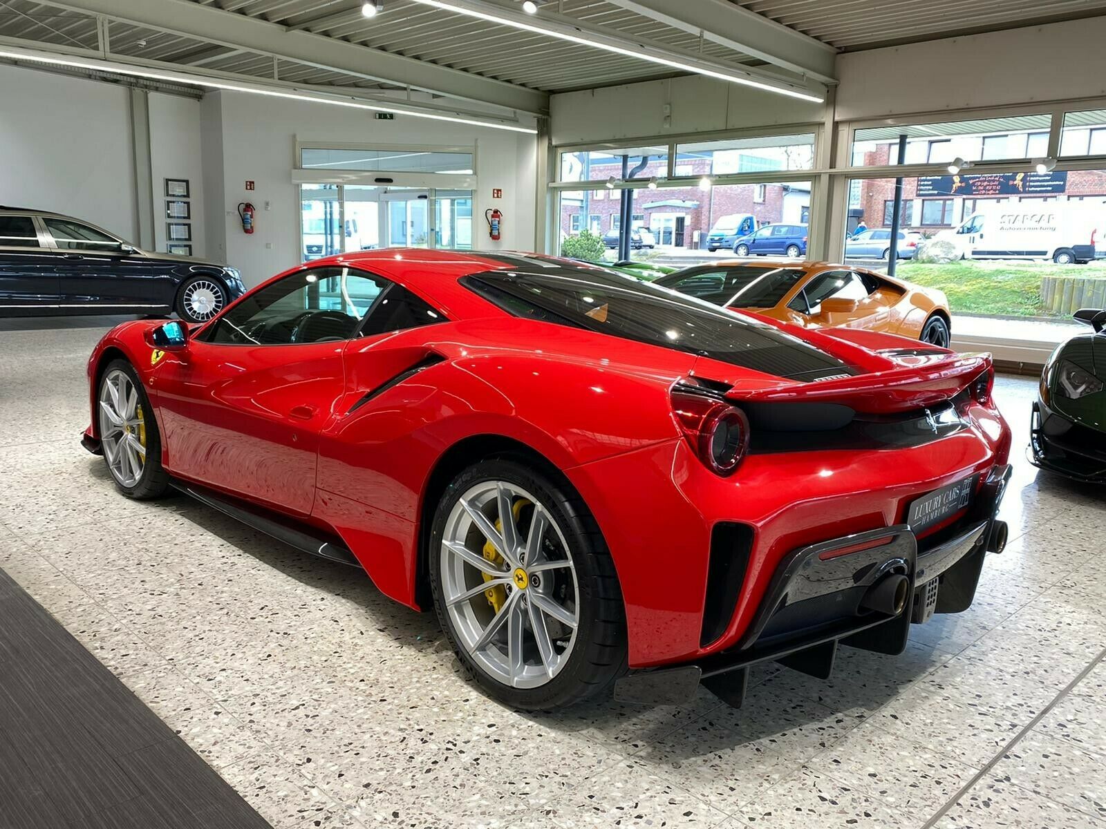 2020 Ferrari 488 Pista, 9/20