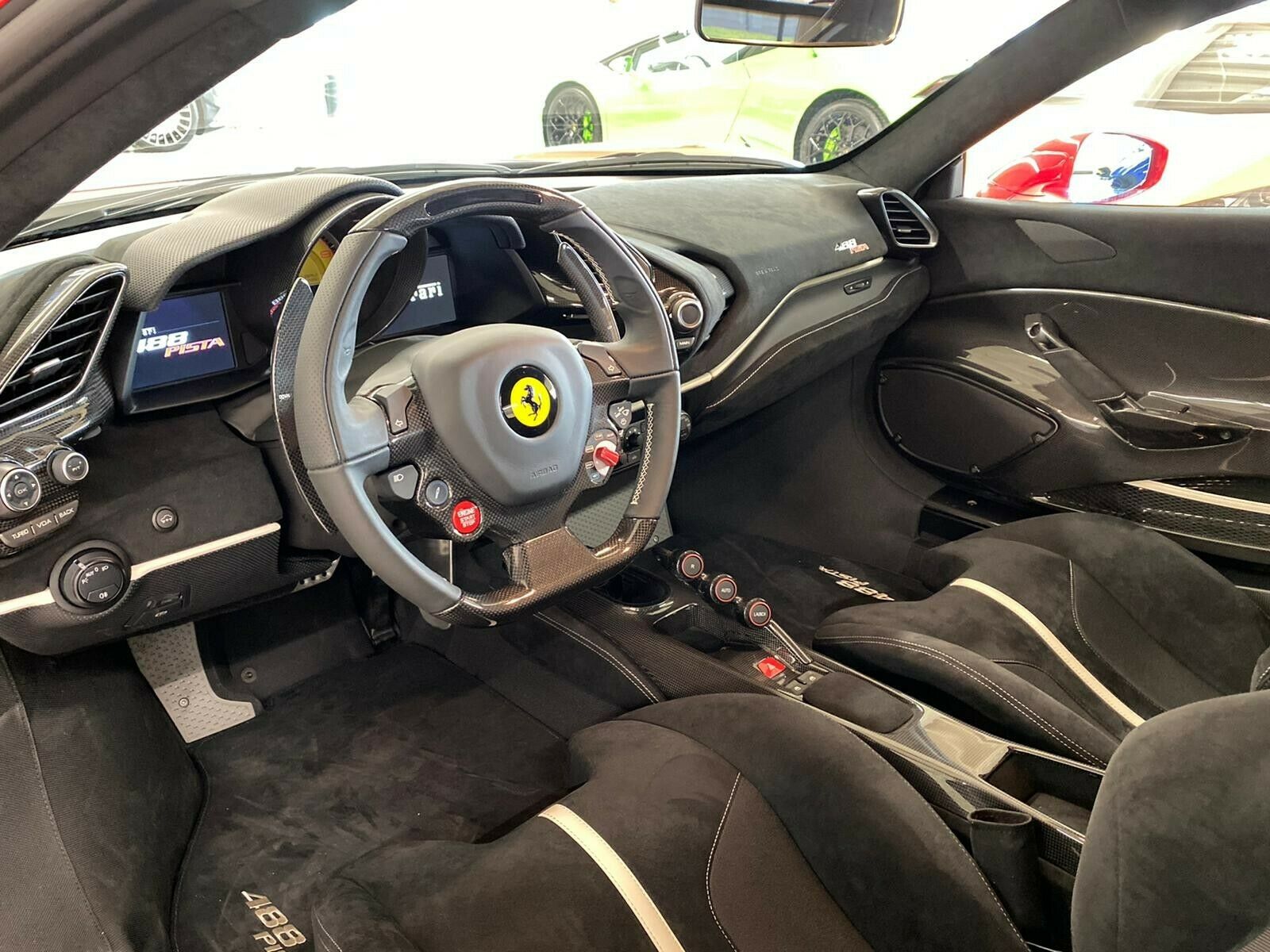 2020 Ferrari 488 Pista, 14/20