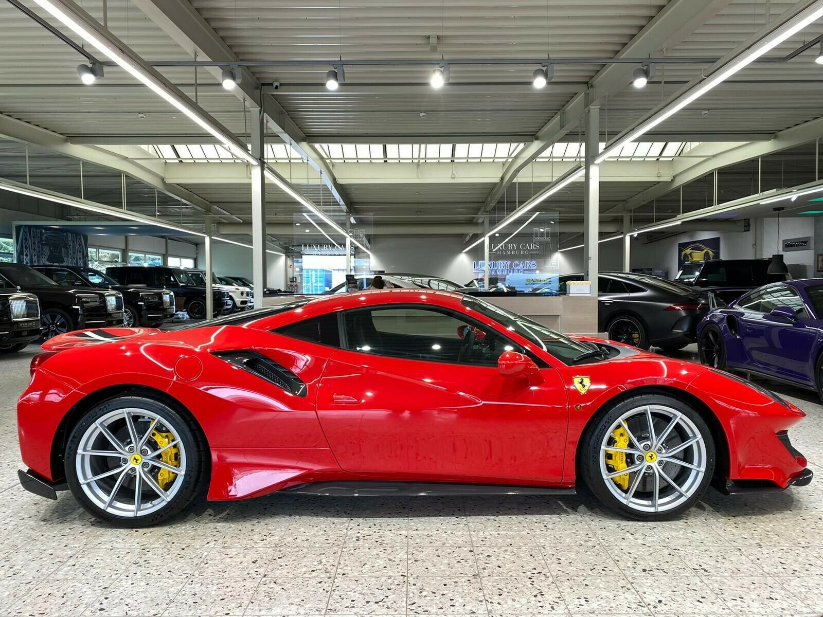 2020 Ferrari 488 Pista, 15/20