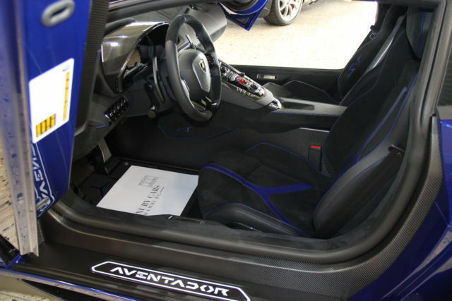 2018 Lamborghini Aventador LP 750-4 SV Coupe, 15/17