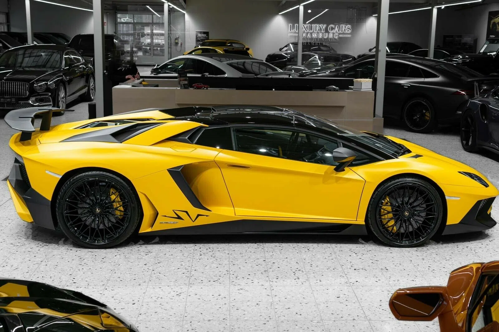 2017 Lamborghini Aventador LP 750 SV Roadster for sale, exterior, yellow