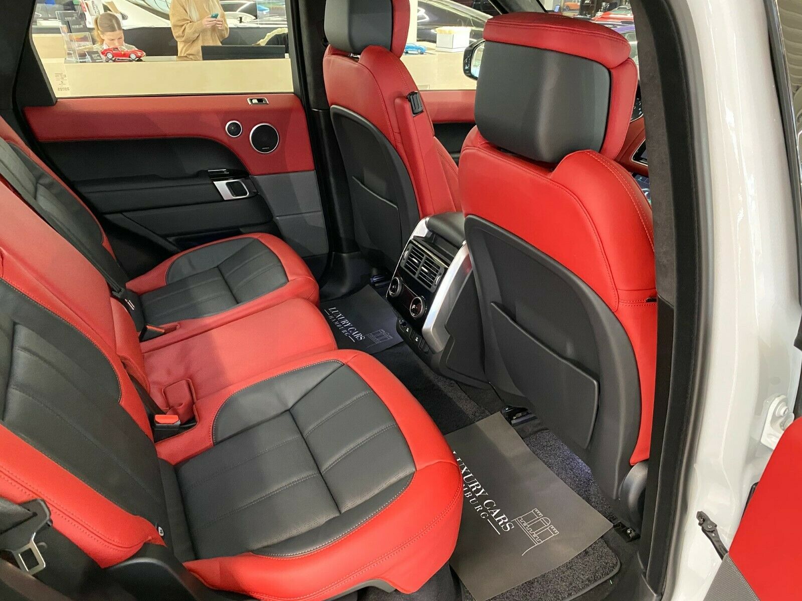 2020 Land Rover Range Rover Sport, 3/13