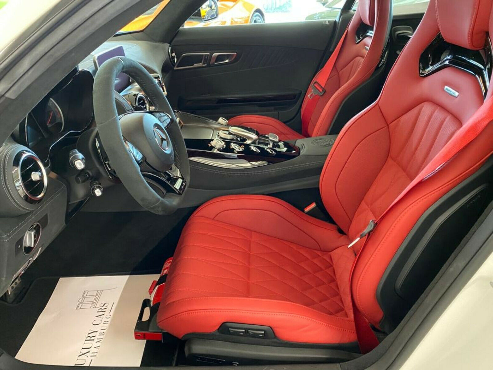 2017 Mercedes-Benz AMG GT R, 6/18