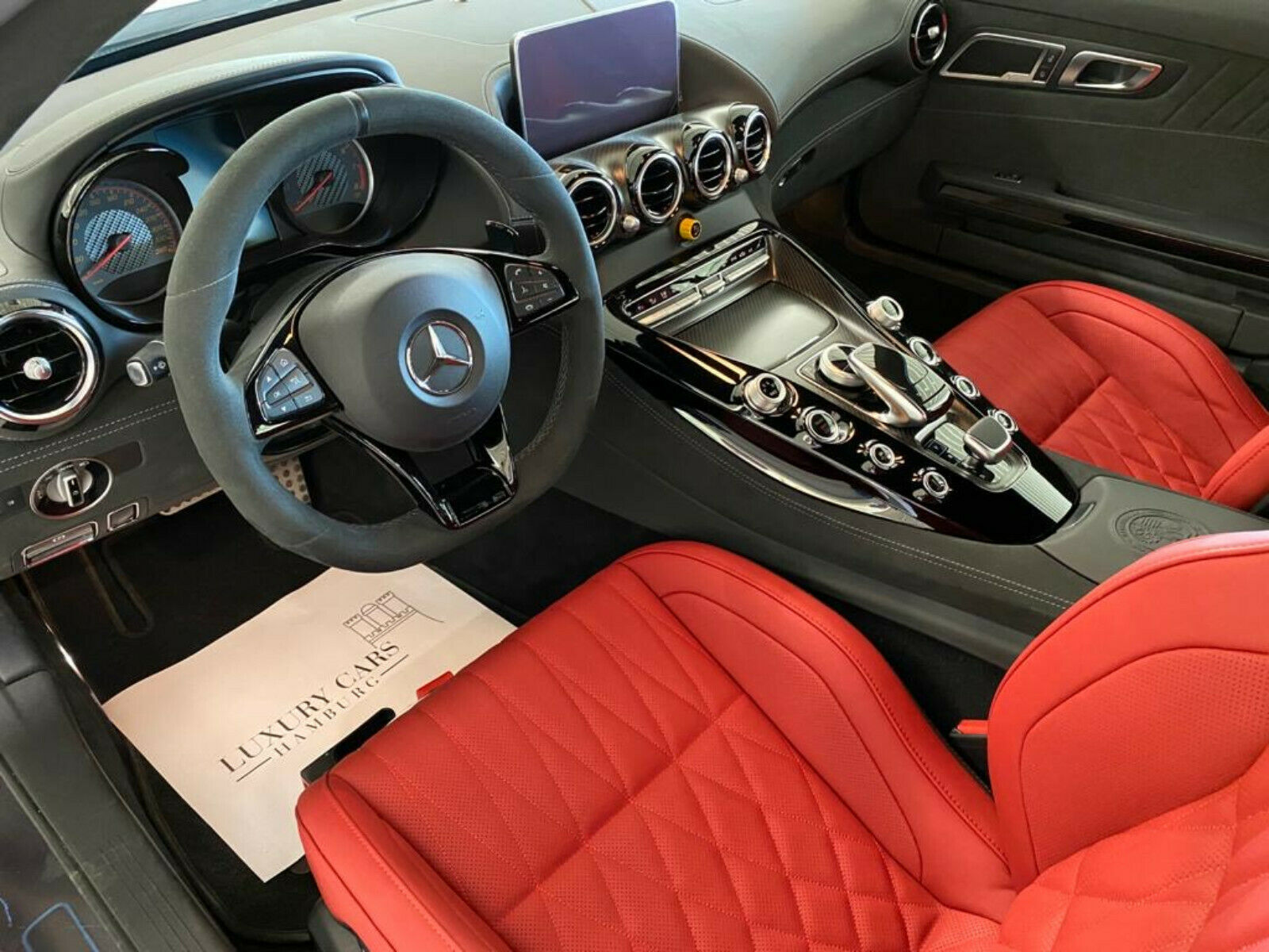 2017 Mercedes-Benz AMG GT R, 9/18
